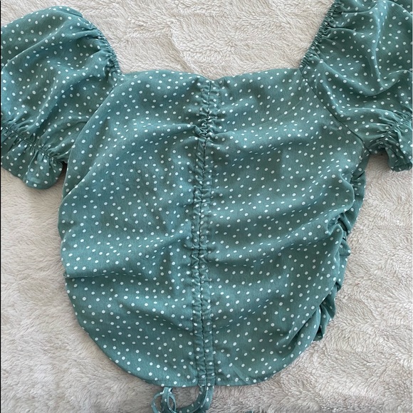 Aesthetic sage green shirt - Picture 1 of 2